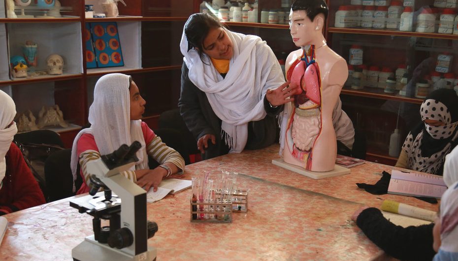 07. Women and girls belong in science