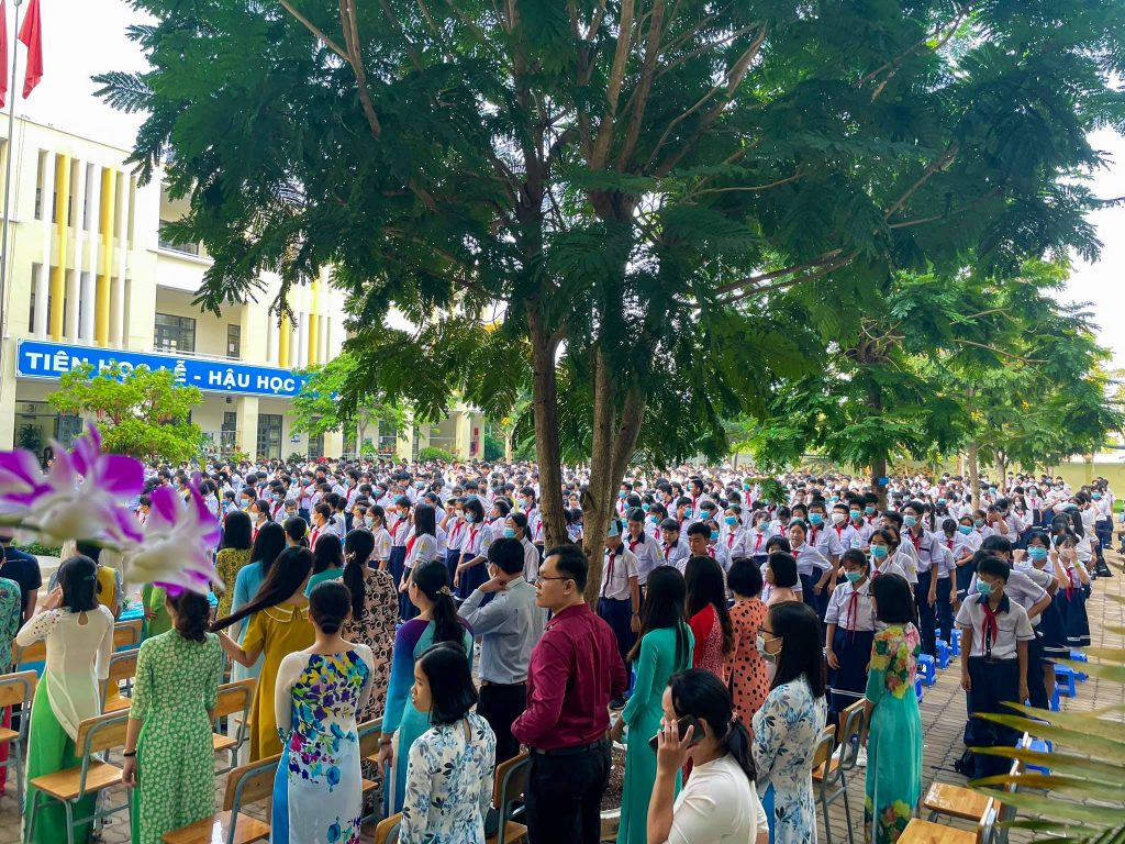 Buoi chia se tai THCS Nguyễn Thị Hương 02