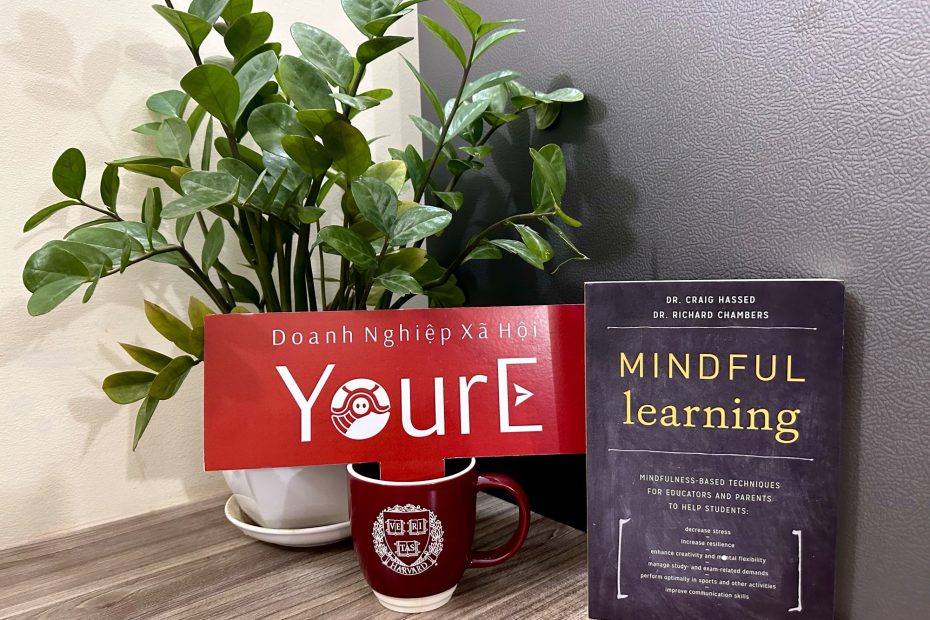 Books That Empower Educators | Cuốn #16 – Mindful Learning: Mindfulness-Based Techniques for Educators and Parents to Help Students